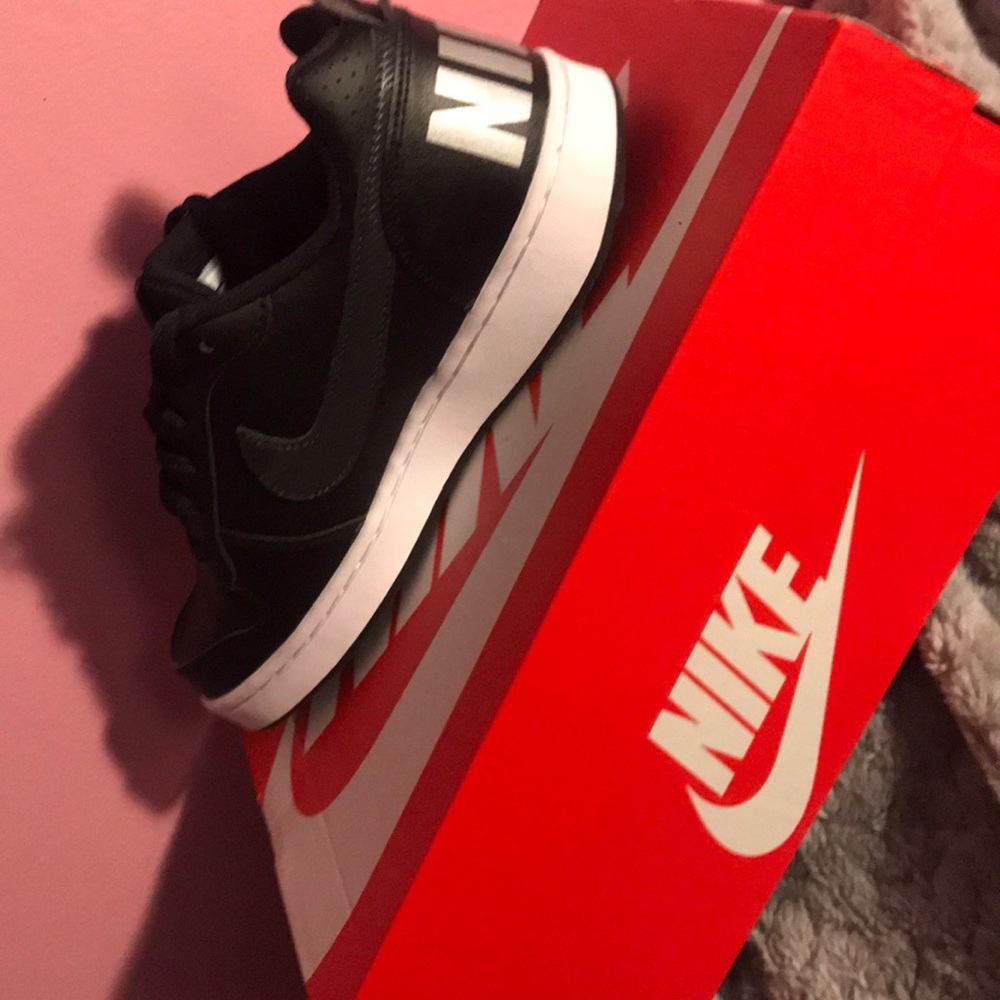 nike court borough low ep (gs)